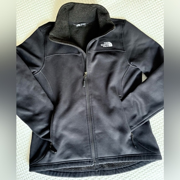North Face jacket, black, Women’s Medium - Picture 3 of 7